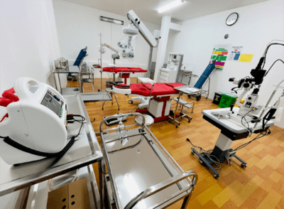 Hệ thống máy móc hiện đại tại Bệnh viện Mắt Hồng Sơn