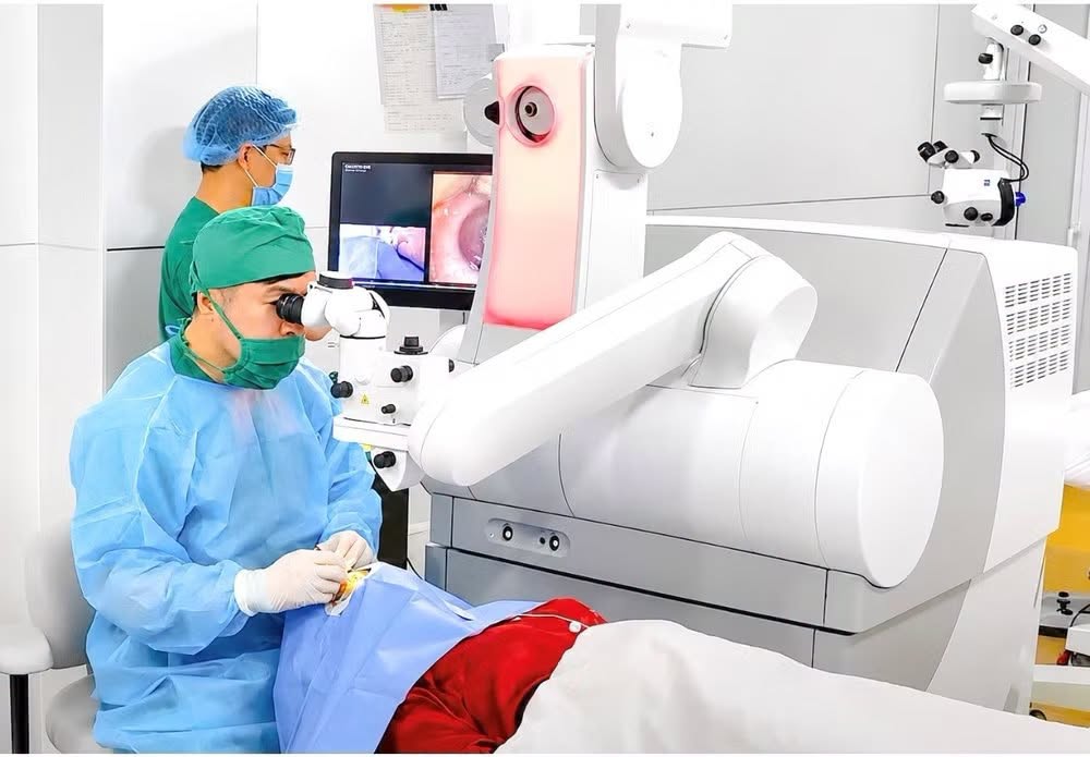 Giải phóng tầm nhìn, chăm sóc đôi mắt sáng khỏe sau những mùa áp lực