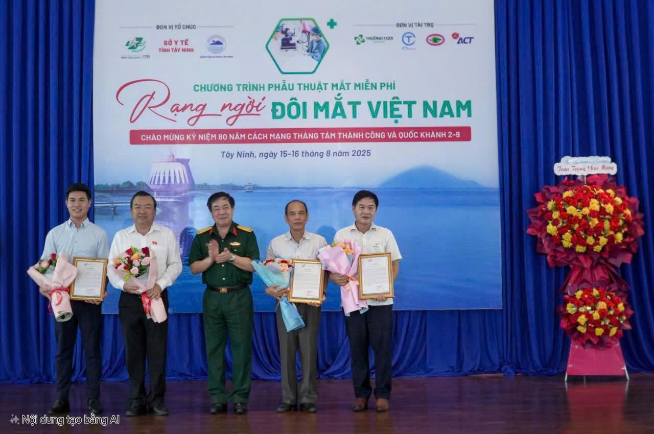 “RẠNG NGỜI ĐÔI MẮT VIỆT NAM" - MANG ÁNH SÁNG ĐẾN VỚI NGƯỜI DÂN TỈNH TÂY NINH.