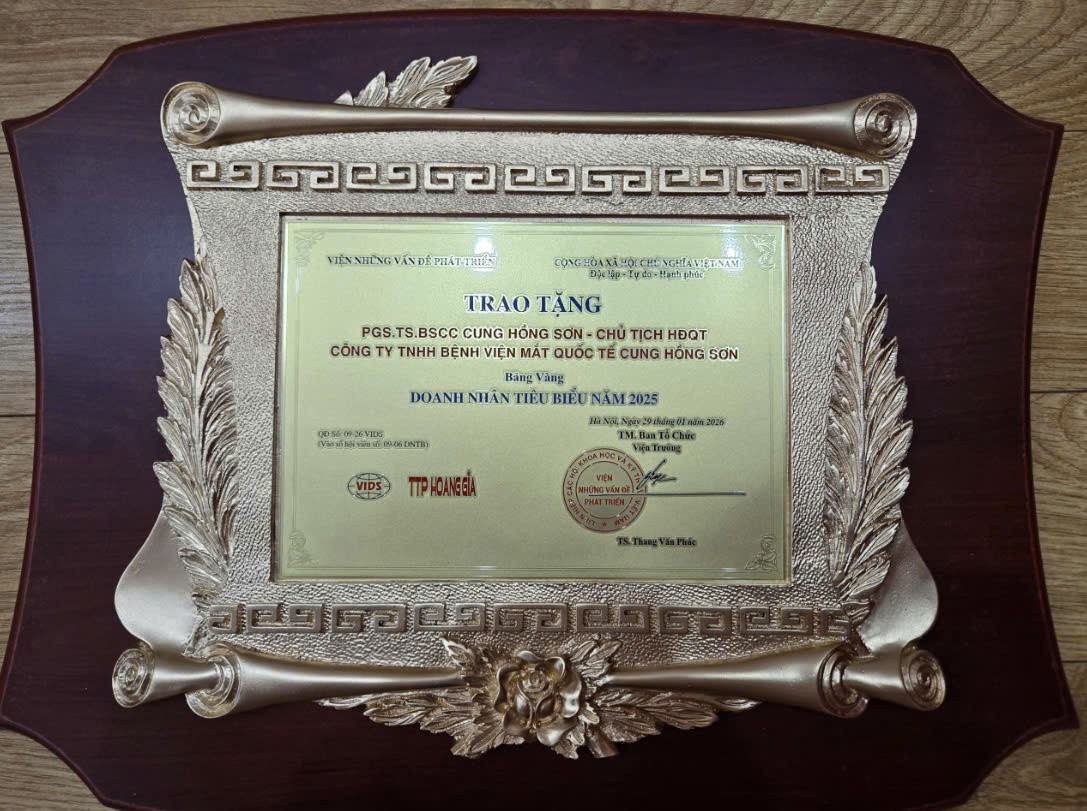 Vinh danh PGS.TS.BS Cung Hồng Sơn – Doanh nhân tiêu biểu năm 2025